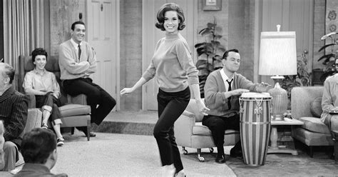 Why Mary Tyler Moores Pants Were Such A Big Deal In The 1960s