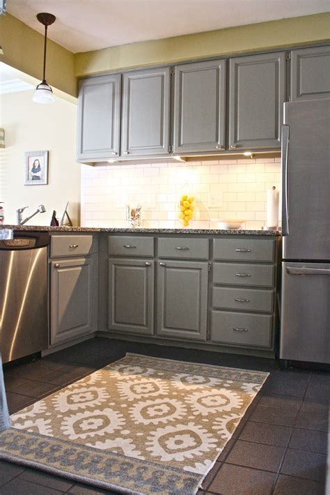 Dark Gray Kitchen Walls With White Cabinets - Dark Grey And White Kitchen Cabinets