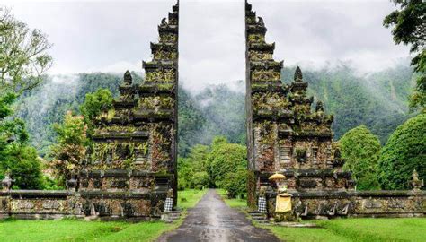 28 Beautiful Places In Indonesia Every Tourist Must Visit In 2023