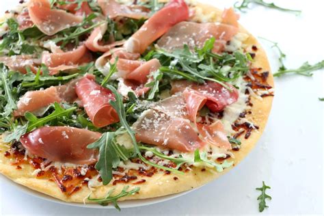 Pizza Au Jambon De Parme Les Recettes De Cuisine Facile Du Coyote