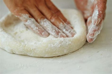 This Is Why Your Pizza Dough Is So Sticky