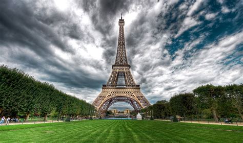 Eiffel Tower Wallpaper And Background Image 1889x1118 Id101716