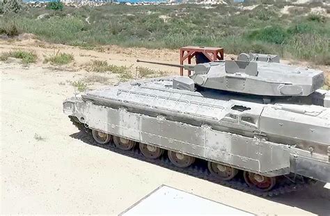 Israeli Armor Namer As Land 400 Phase 3 Contender