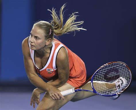 She is a professional tennis player who has played for both serbia and montenegro and australia. Jelena Dokic | Tennis players female, Tennis players, Tennis