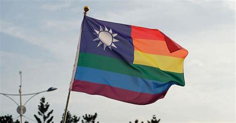 Taiwan Court Rules In Favour Of Same Sex Marriage Elle Australia