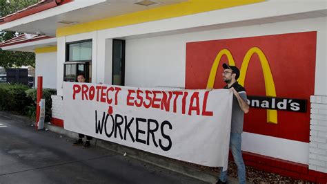 Mcdonalds Cooks Cashiers Plan National Strike Over Covid 19 Safety