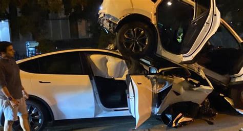 I will not be covering how to construct your own airplane, i am trying to focus on the autopilot. Tesla Model Y Rear-Ends SUV, Driver Blames Autopilot | Carscoops