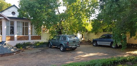 Charming 4 Bedroomed Home In A High End Area Of Livingstone Real