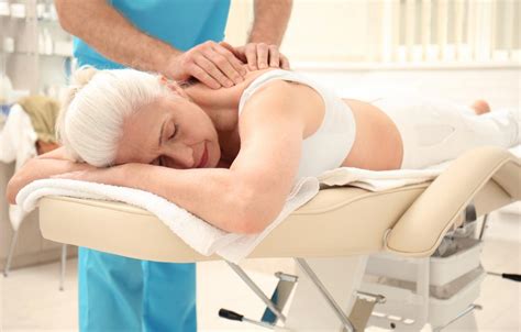 5 Benefits Of Massage Therapy For Seniors Hands On Health Massage