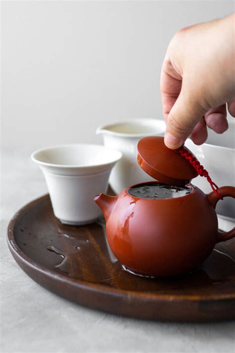 How To Make Oolong Tea In A Clay Teapot Oh How Civilized