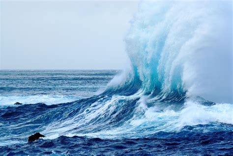 Sea Waves Splashes Landscape Ocean Wallpaper 2048x1370