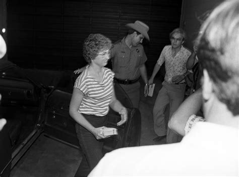 Photos Of Candy Montgomerys 1980 Arrest And Trial In Texas Fort