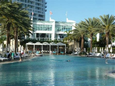 Tresor Pool View Picture Of Fontainebleau Miami Beach Miami Beach