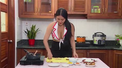 Pong S Sexy Girl Cook YouTube