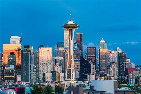 Downtown Seattle At Sunset On A Summer Day Editorial Image Image Of
