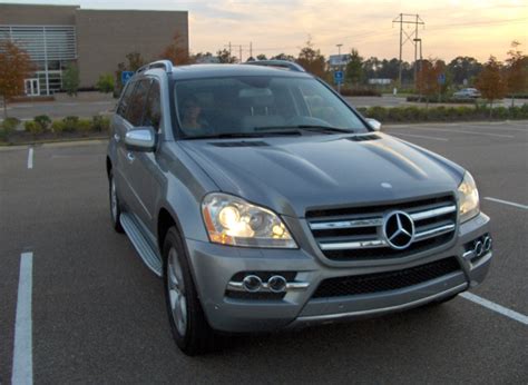 It can lock or unlock the car from more 30ft away. 2010 Mercedes-Benz GL-Class - Pictures - CarGurus