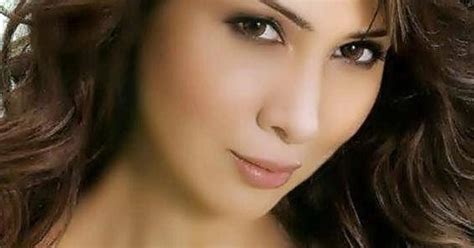 Desi Actress Pictures Kim Sharma Hottest Photos Desipixer