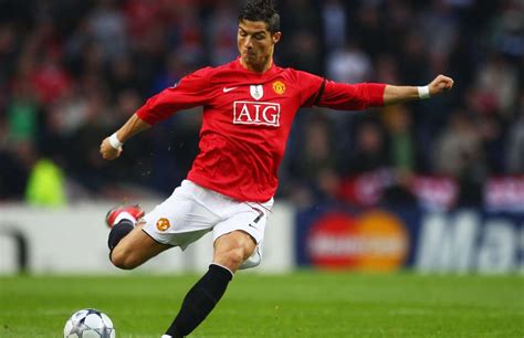 Jun 10, 2021 · manchester united legend rio ferdinand believes there's no chance of cristiano ronaldo making a stunning return to old trafford this summer. Watch Cristiano Ronaldo's thunder strike for Manchester ...