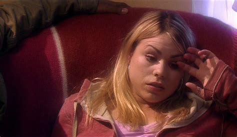Rose And Doctor Who Rose Tyler Photo 1082280 Fanpop