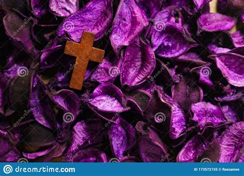 Dried opium poppy seed pods are also popular in floral arrangements. Vintage Crucifix Cross On Dried Purple Flowers Background ...