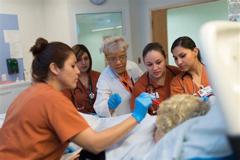 School Of Nursing Faculty And Students Collaborate With Nurses From
