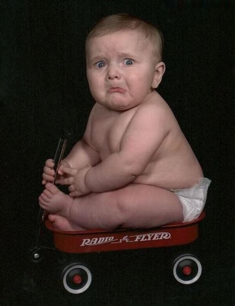 25 Funny Baby Photos That Show How To Ruin A Photoshoot