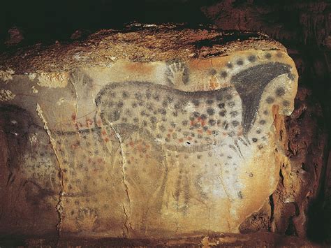 Pin By Tilly Strauss On Art History The Body Paleolithic Art Prehistoric Cave Paintings