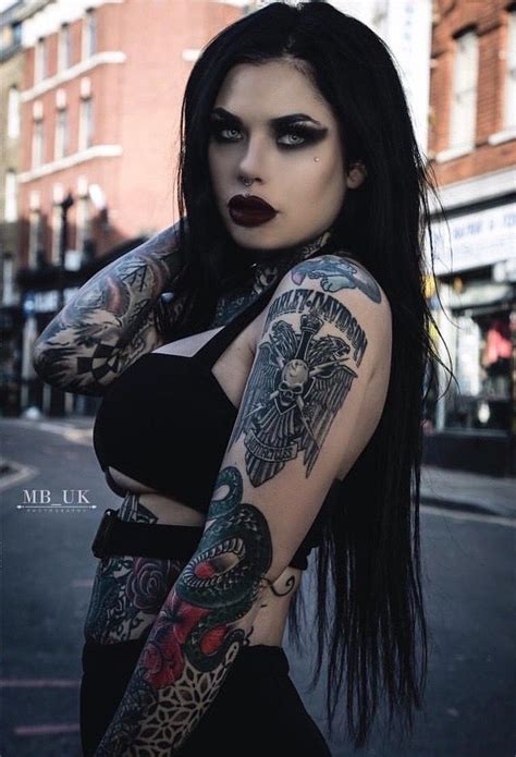 Pin By Sammie On Tattooed Women Black Metal Girl Gothic Metal Girl Metal Girl
