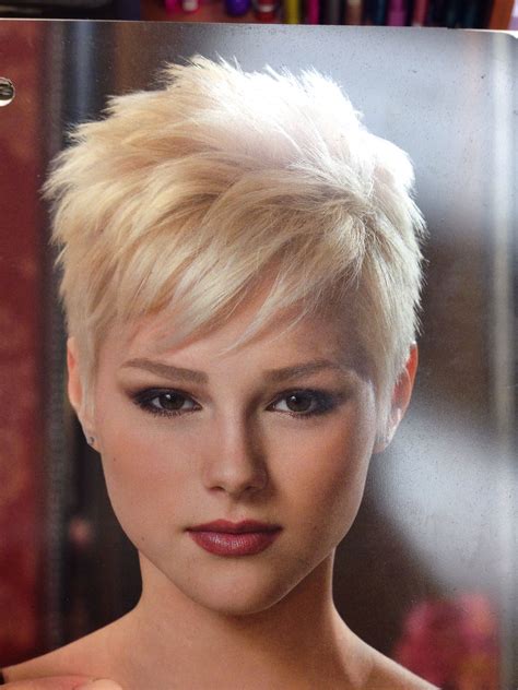 Pretty much anything about the perfect pixie cut. Pin on Pixie Hair cuts