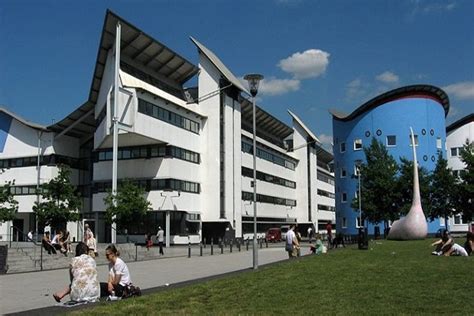 Education Loan For University Of East London Credenc