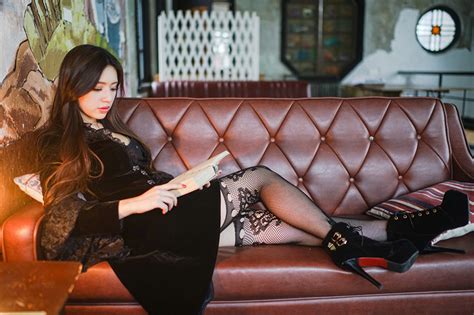 photo stockings brunette girl read girls legs asian book couch