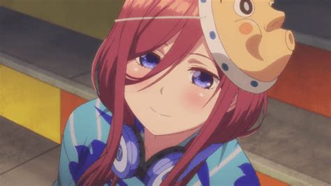 Miku Nakano 💞 Wiki Anime Amino