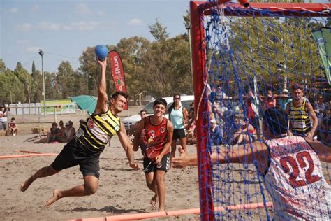 Entrevistando a los chicos de beach handball 2018 yog 01.jpg 6,016 × 4,000; La Copa Argentina de Beach Handball consagrará a los ...