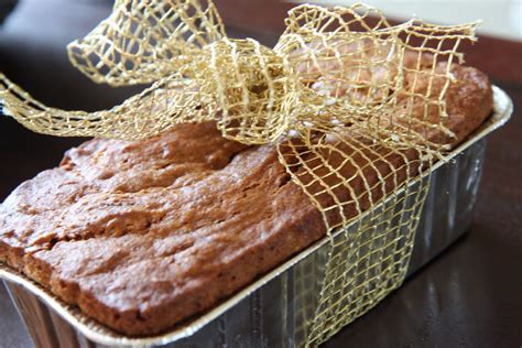 No gift is complete with out a gift tag. Gifts You Can Make: Elegant Quick Breads With Printable ...