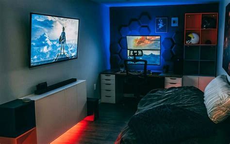 If you are ready to level up your gaming room setup, check out these epic video gaming room setups. Hexagons on the wall - - #GamerRoom|DIY | Bedroom setup ...