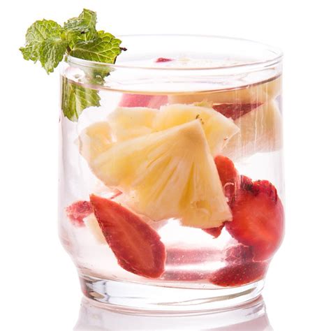 Summer Fresh Fruit Flavored Infused Water Mix Of Strawberry And