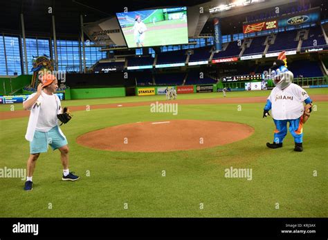 Miami Fl September 08 Pauly Shore Throws Out The First Pitch At The