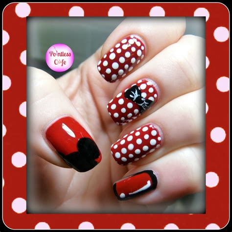Extend A Mani Mickey And Minnie Nail Art Pointless Cafe