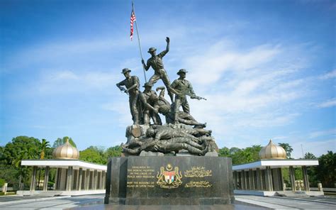 The english language version of the website is and the wikipedia page is , with more information on the malaysian wikipedia page. Revisiting history: The bombing of the National Monument ...