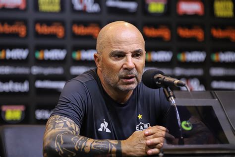 The site lists all clubs he coached and all clubs he played for. Sampaoli aponta 1° tempo 'passivo' do Atlético frente ao ...