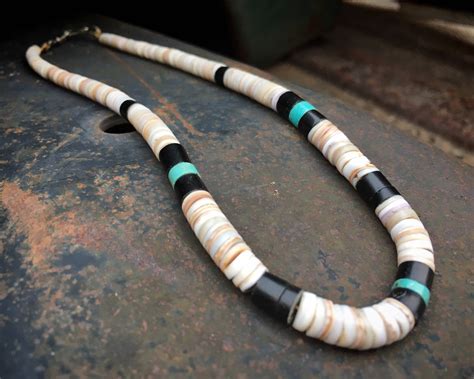 1970s White Shell And Turquoise Heishi Choker Necklace 15 For Slender