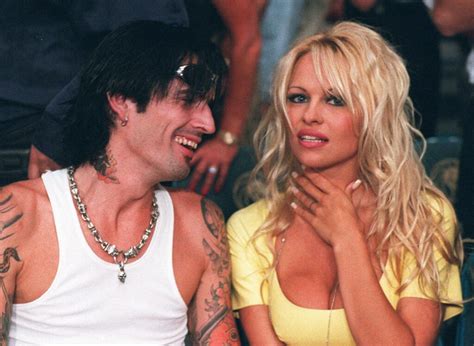 Pam And Tommy Looking Back At The Chronicle S Interviews To Trace The Real Tommy Lee Datebook