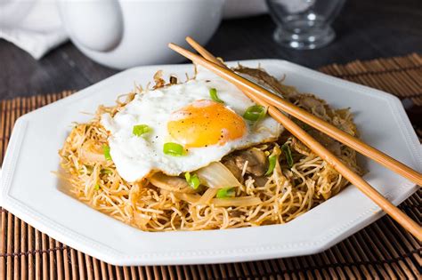 Add the cooked noodles and veggies to. Fried Eggs with Chinese Noodles - Erren's Kitchen