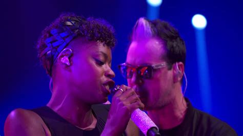 @fitz @noellescaggs @joekarnesbass @johnwicksdrums @saxpyornce @jeremyruz tickets for our spring/summer run are on sale now! Fitz and The Tantrums - Complicated (Live on the Honda ...