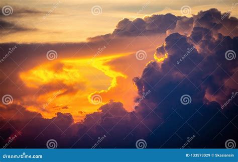 Dramatic Clouds And Sky Of Sunset Stock Image Image Of Heaven Scenic