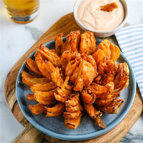 Cover the top with aluminum foil like a tent. Air Fryer Blooming Onion - Upstate Ramblings