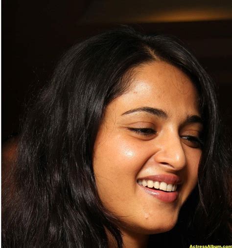Anushka Shetty Beautiful Face Close Up Photos Actress Album