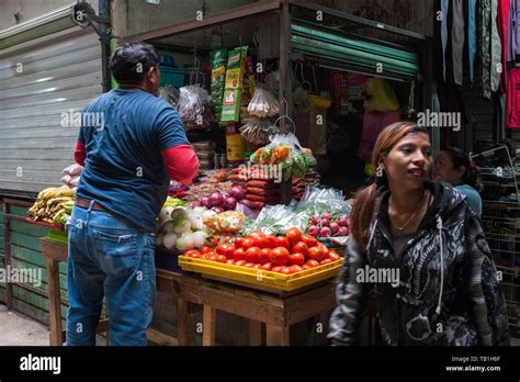 Mercado De Santiago Mérida Yucatán México Fotografía De Stock Alamy