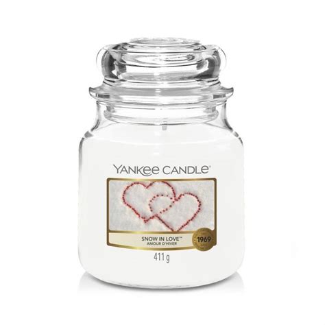 Yankee Candle Snow In Love Fresh Scented Jar Candle Depop