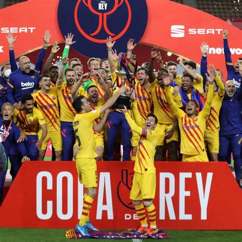 Barcelona Angkat Trofi Copa Del Rey Lpkrinews Id